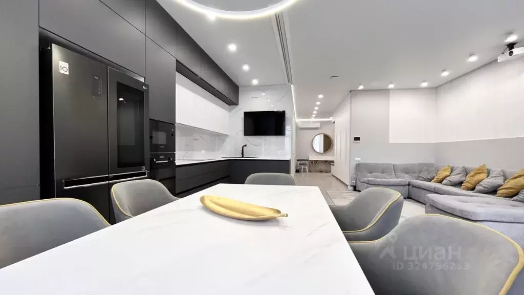 4-к кв. Ростовская область, Ростов-на-Дону Соборный пер. (150.0 м) - Фото 1