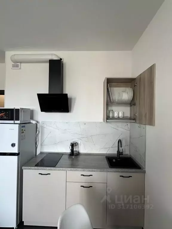 Студия Санкт-Петербург ул. Верхне-Каменская, 11к1 (27.7 м) - Фото 0