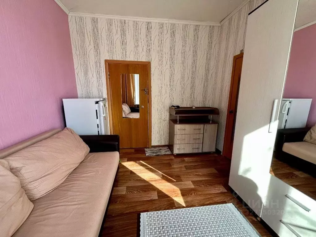 3-к кв. Волгоградская область, Волгоград ул. Германа Титова, 16 (18.4 ... - Фото 1