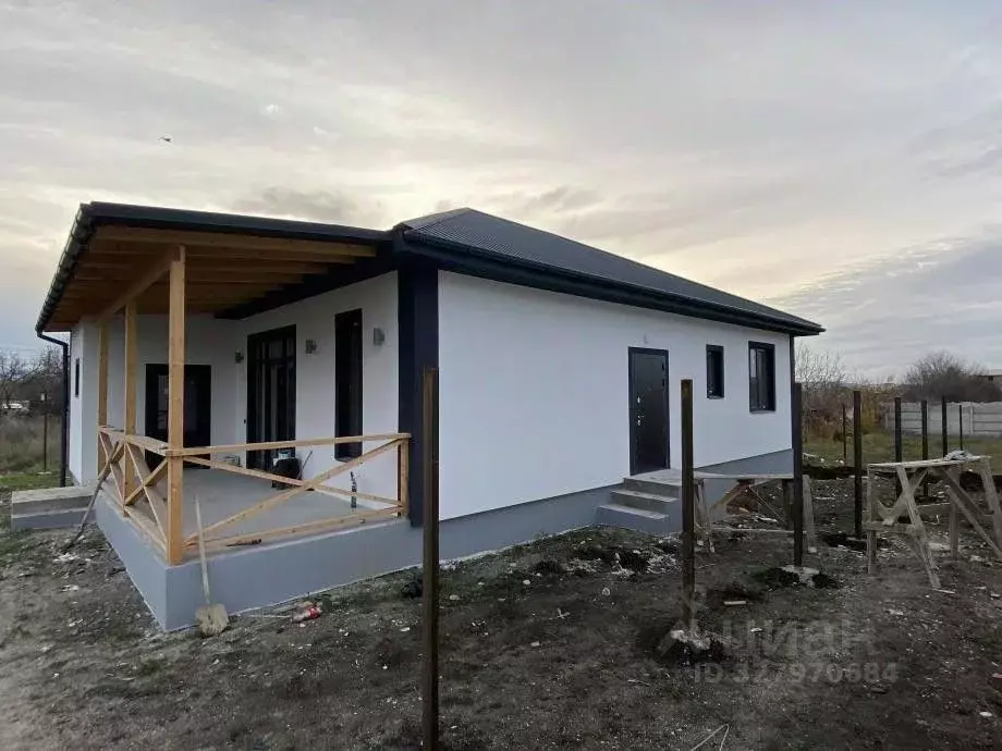 Дом в Крым, Симферопольский район, с. Доброе ул. Цветочная, 4 (105 м) - Фото 2