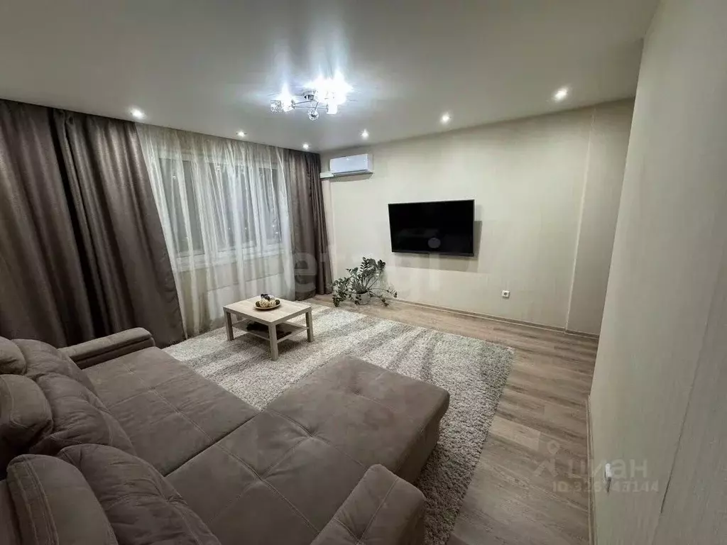 2-к кв. Нижегородская область, Нижний Новгород ул. академика Сахарова, ... - Фото 1