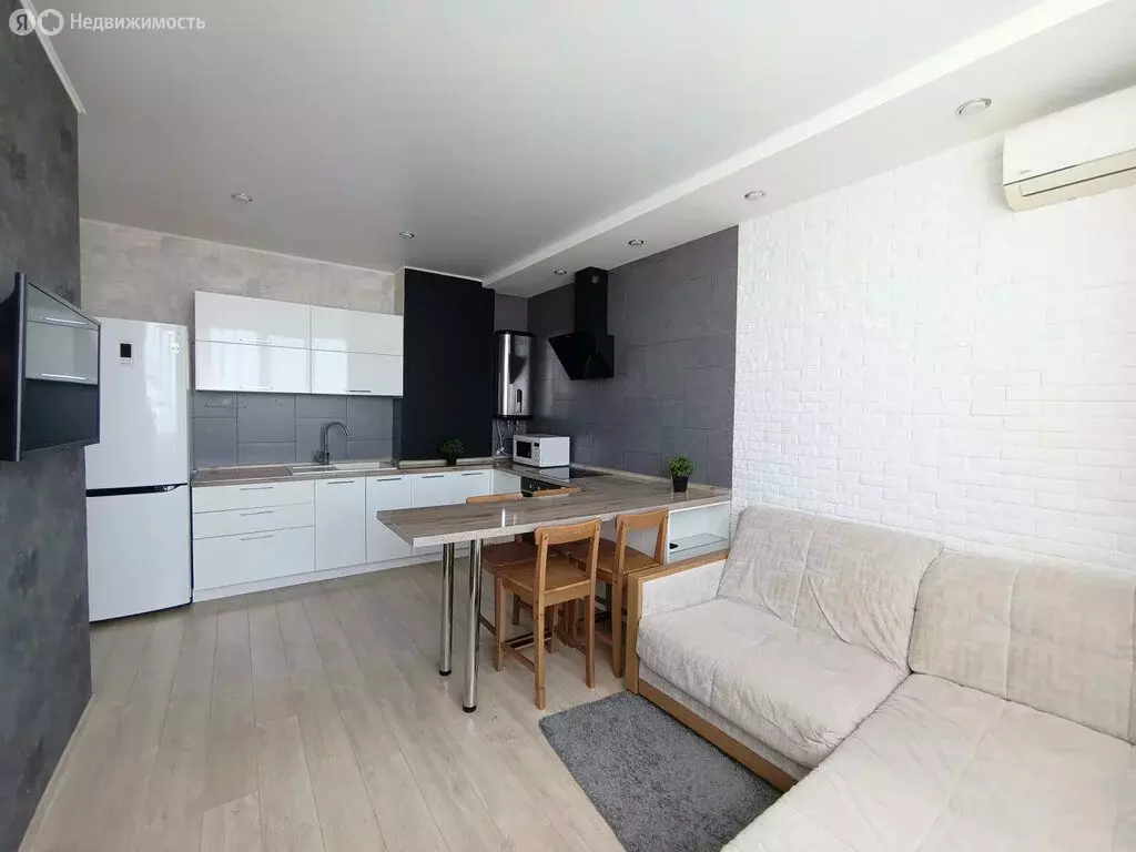 1-комнатная квартира: Энгельс, улица Маяковского, 47 (46 м) - Фото 1