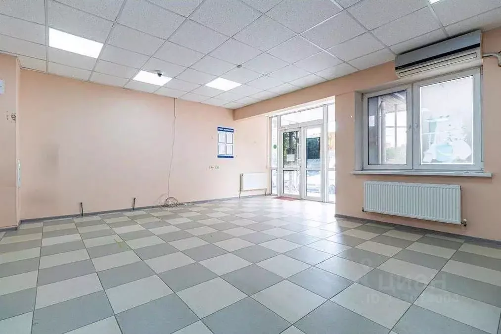 Помещение свободного назначения в Краснодарский край, Краснодар ул. ... - Фото 2