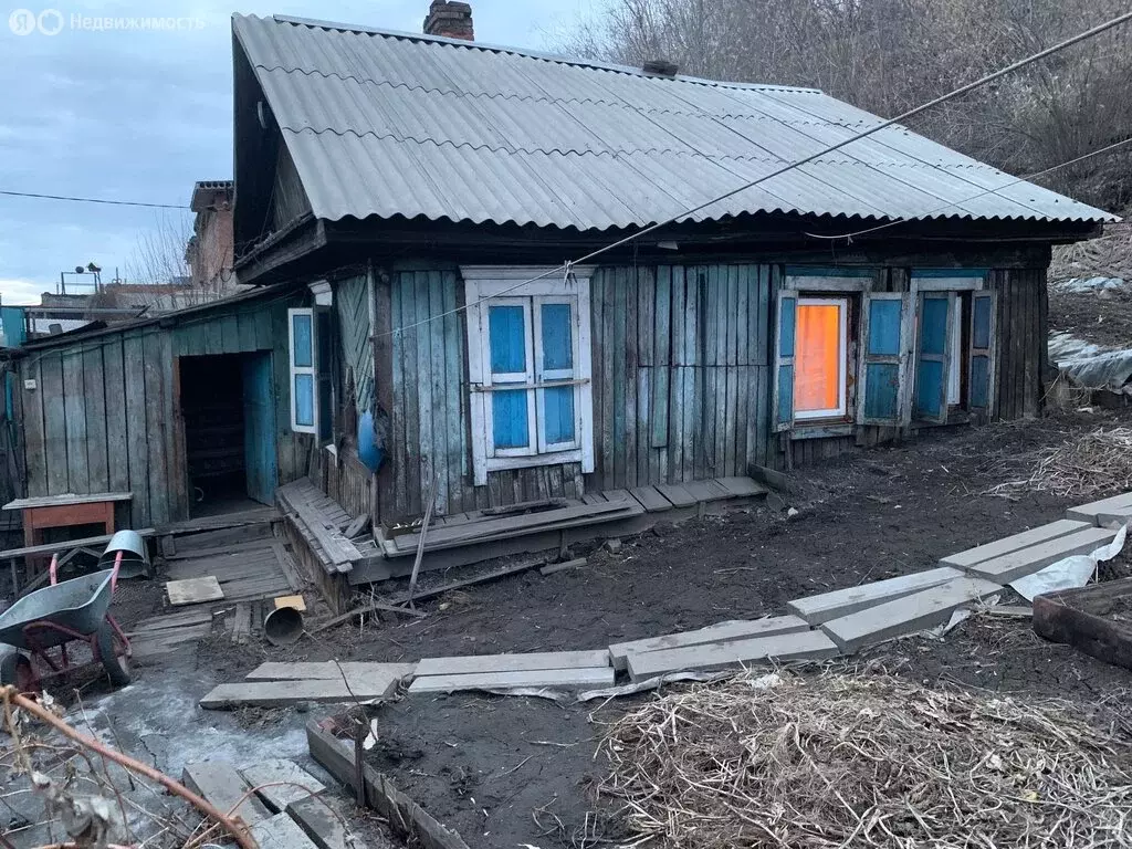 Дом в Иркутск, улица Освобождения, 63 (37 м) - Фото 1
