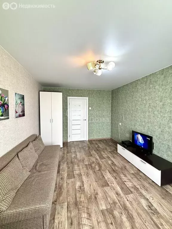 2-комнатная квартира: Волгоград, улица Качинцев, 110 (47 м) - Фото 1