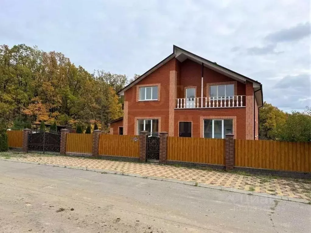 Дом в Белгородская область, Белгородский район, Дубовское с/пос, пос. ... - Фото 1