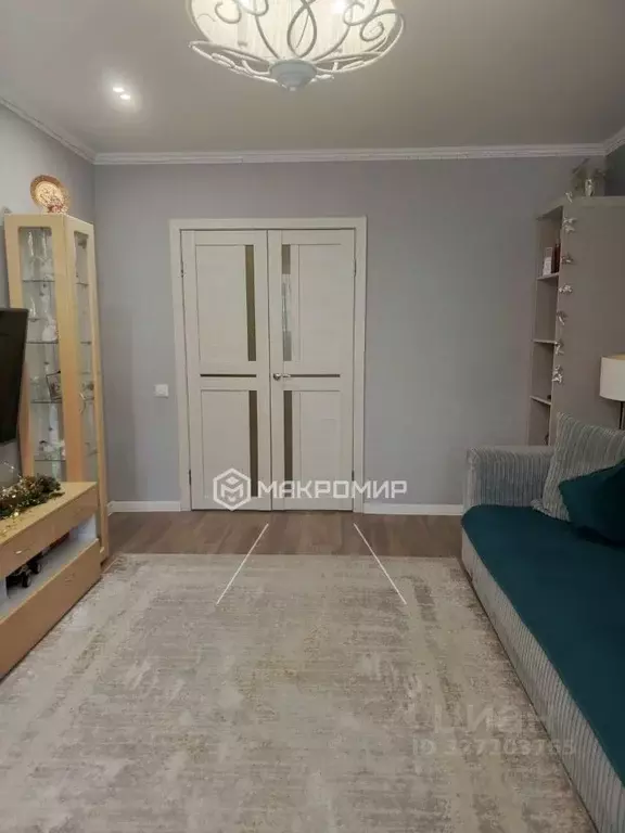 3-к кв. Брянская область, Брянск ул. Братьев Ткачевых, 3 (72.4 м) - Фото 1