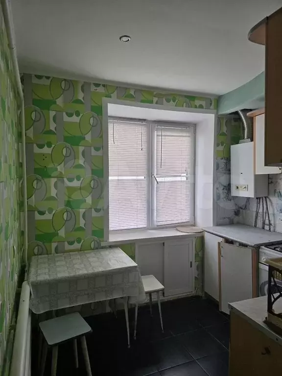 2-к. квартира, 42 м, 5/5 эт. - Фото 0