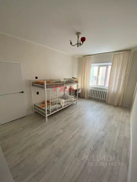 2-к кв. Саха (Якутия), Нерюнгри Южно-Якутская ул., 36/1 (58.0 м) - Фото 1
