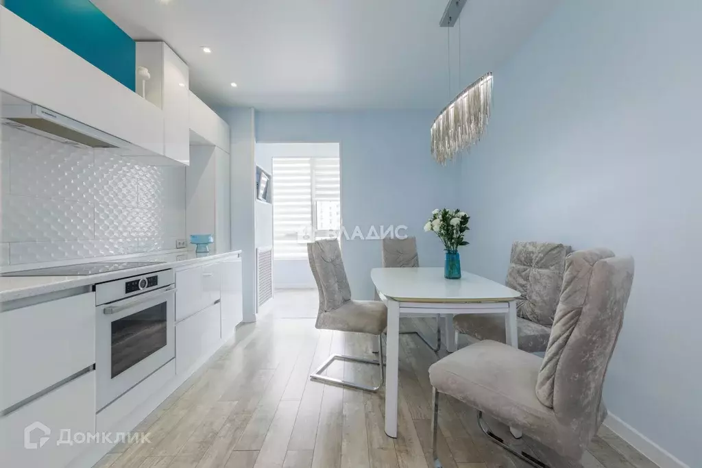 Продаётся 2-к квартира, 65.7 м - Фото 1