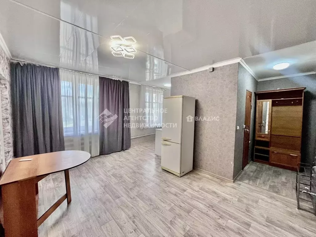 2-к кв. Рязанская область, Михайлов Октябрьская ул., 2 (36.6 м) - Фото 2