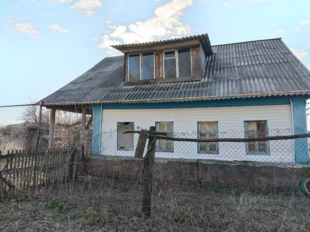 Дом в Саратовская область, Аткарский район, Барановское муниципальное ... - Фото 2