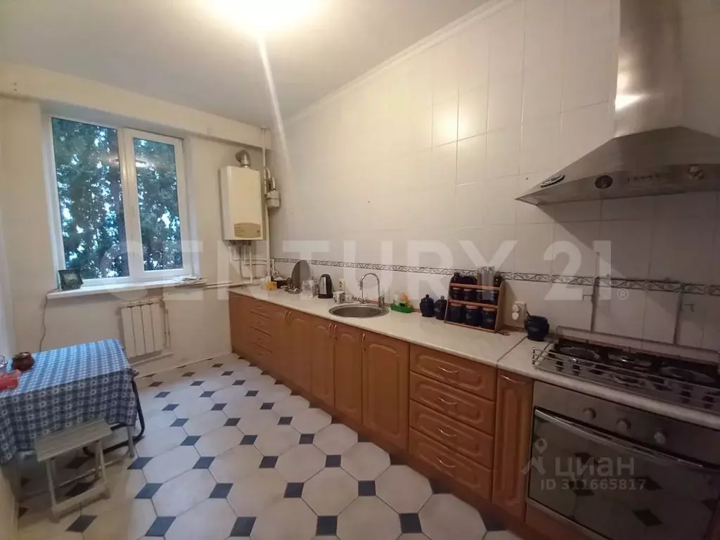 3-к кв. Севастополь ул. Ялтинская, 7 (74.5 м) - Фото 0