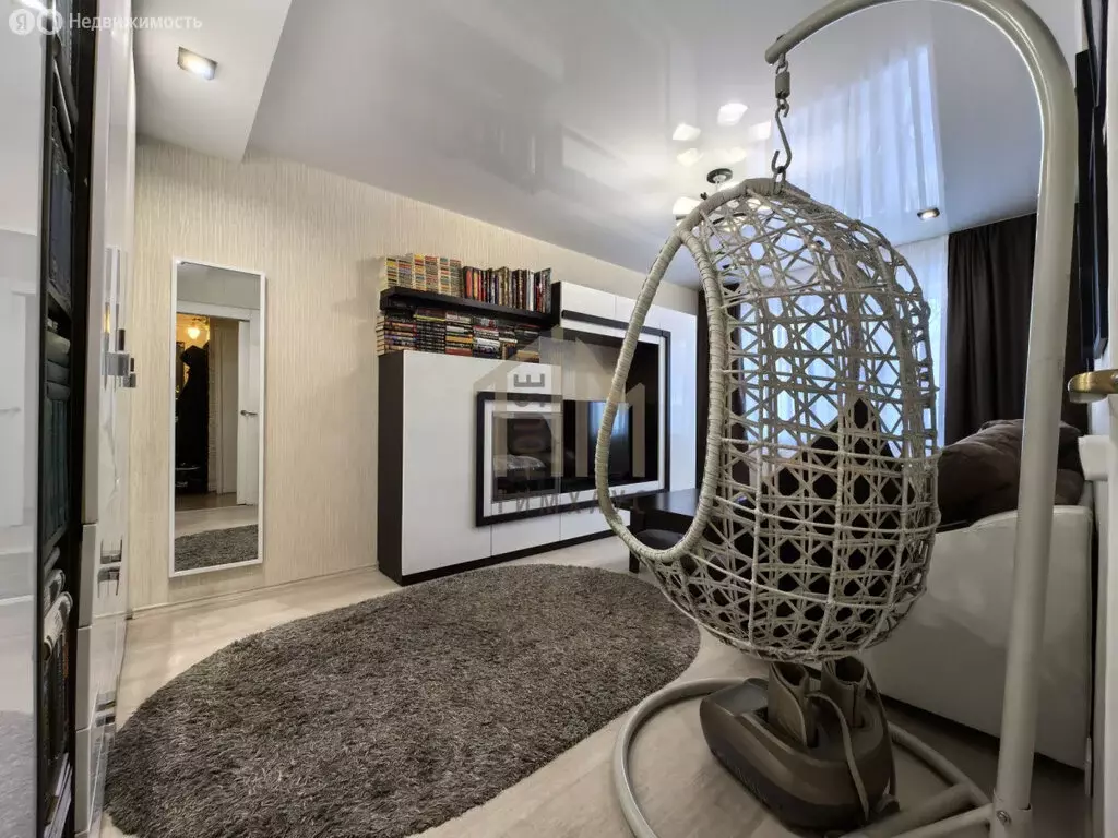 3-комнатная квартира: Омск, улица Добровольского, 6 (62.8 м) - Фото 1