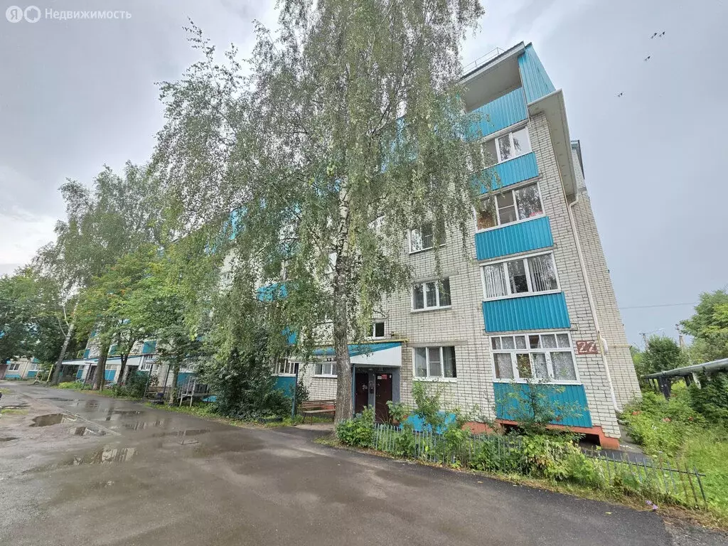 1-комнатная квартира: Медведево, посёлок городского типа Медведево, ... - Фото 0