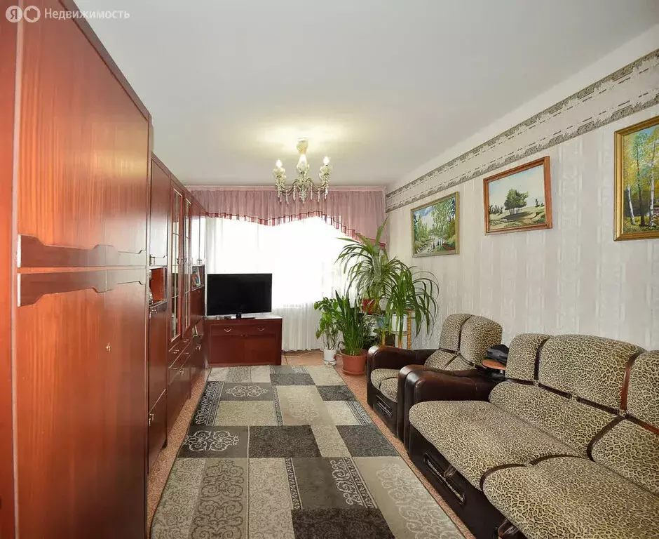 3-комнатная квартира: Оренбург, улица Чкалова, 56 (65 м) - Фото 1