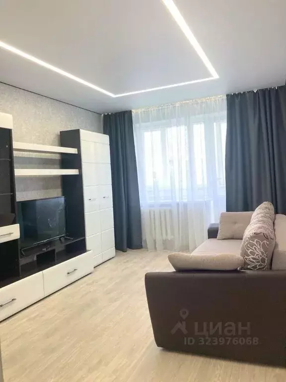 1-к кв. Татарстан, Казань ул. Адоратского, 27 (37.0 м) - Фото 1