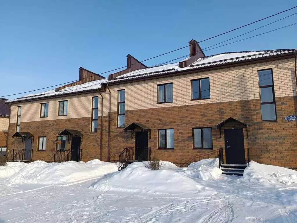 Таунхаус в Башкортостан, Уфа городской округ, с. Нагаево ул. ... - Фото 0