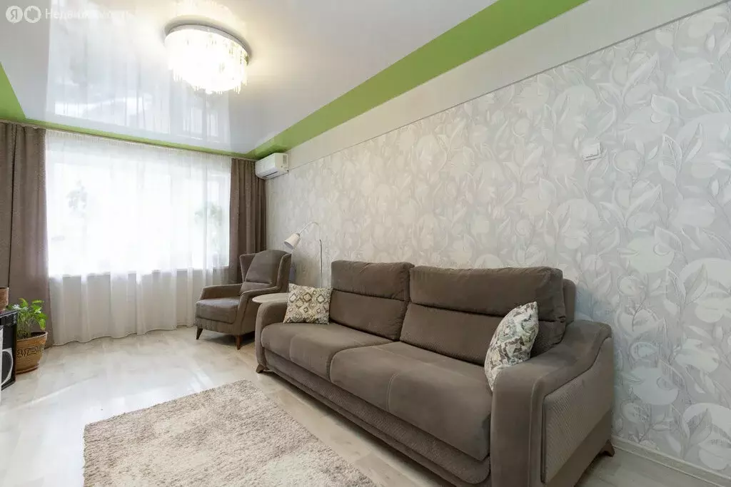 4-комнатная квартира: Благовещенск, улица Лазо, 42 (81.2 м) - Фото 1