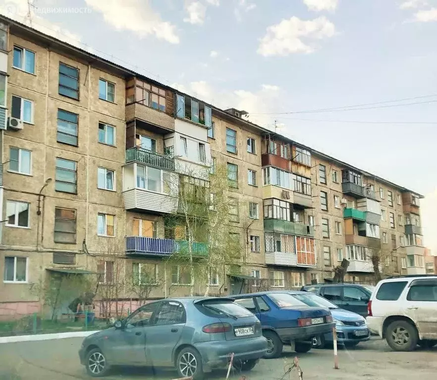 3-комнатная квартира: Омск, Мельничная улица, 89А (60.6 м) - Фото 1