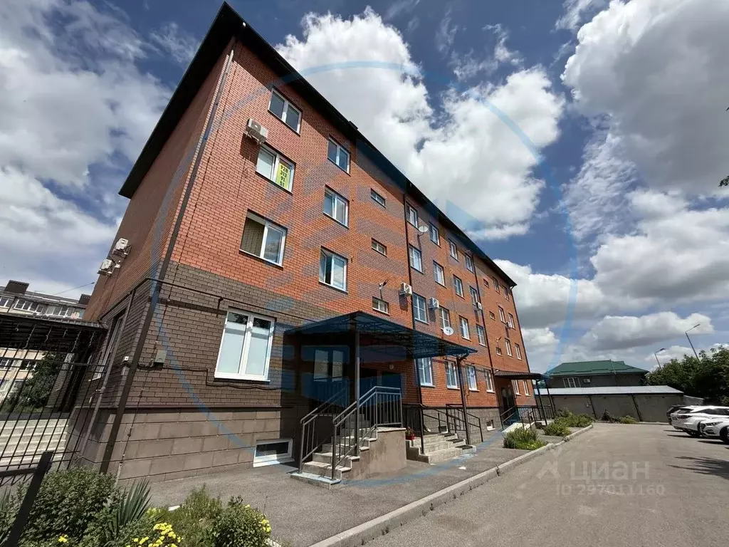 2-к кв. Ставропольский край, Ессентуки ул. Маяковского, 15 (57.4 м) - Фото 1