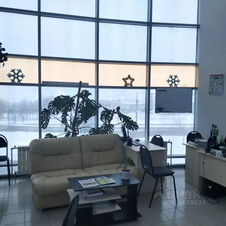 Офис в Саратовская область, Саратов ул. Усть-Курдюмская, 1А (36 м) - Фото 2