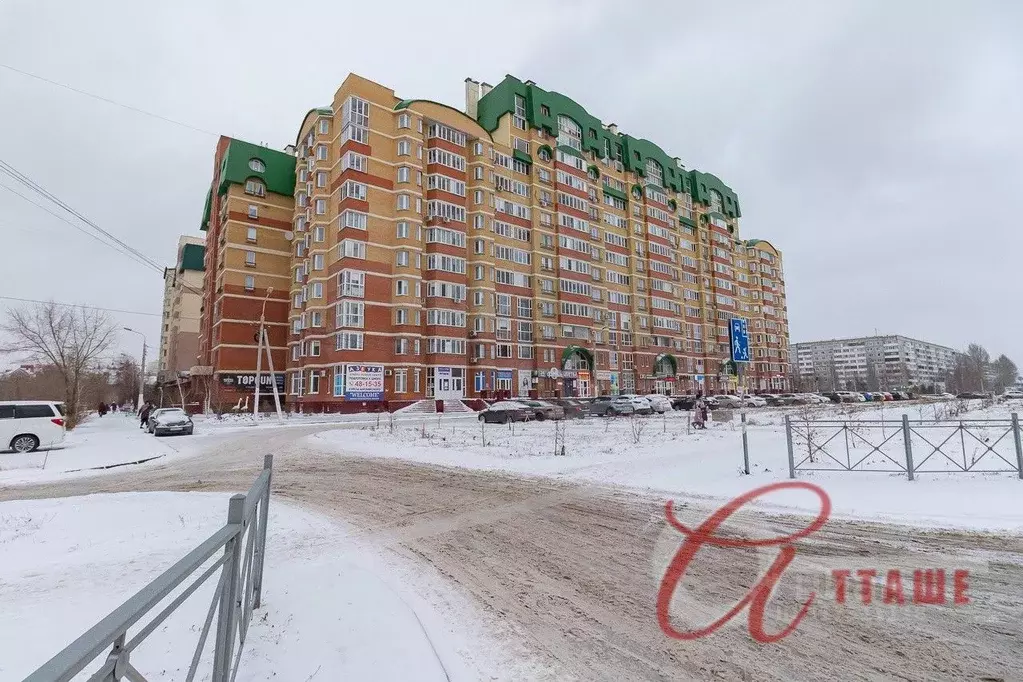 2-к кв. Омская область, Омск ул. Степанца, 2 (65.0 м) - Фото 0
