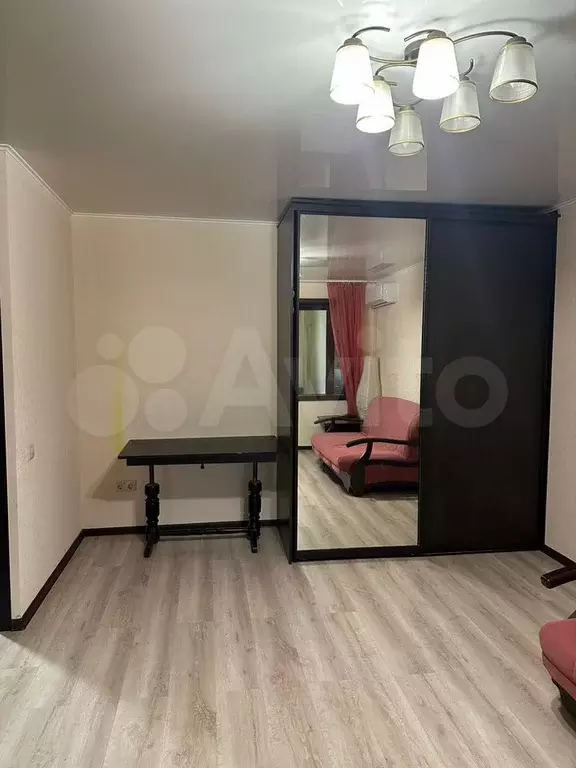 2-к. квартира, 52 м, 1/5 эт. - Фото 1