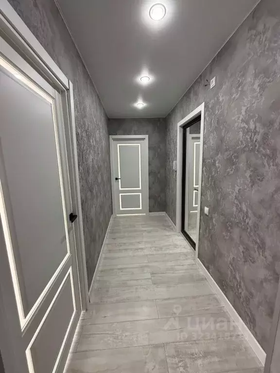 2-к кв. Омская область, Омск 6-й мкр, бул. Заречный, 2А (53.4 м) - Фото 1