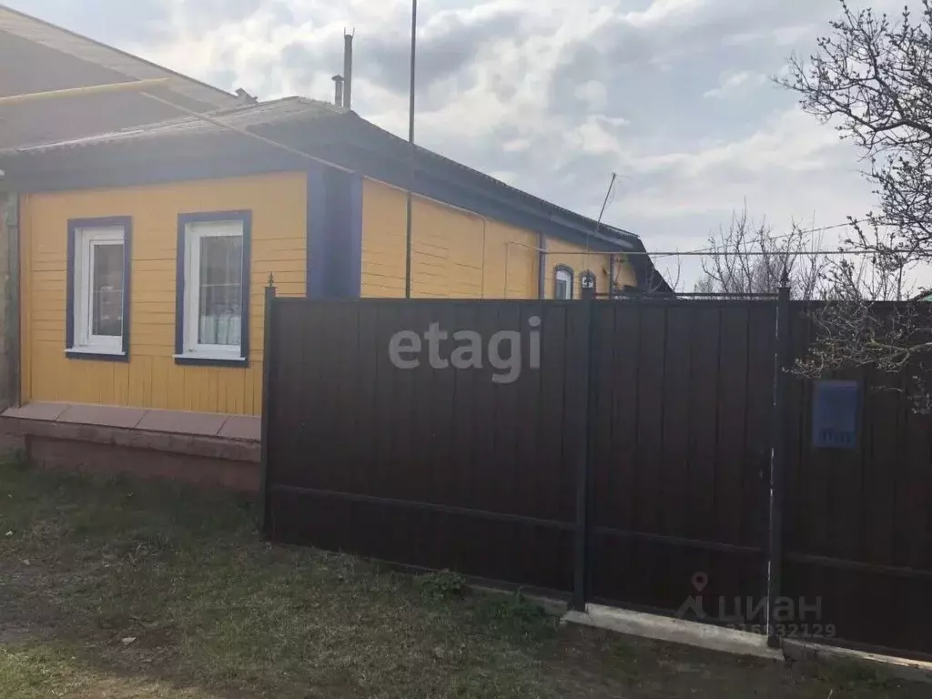 Дом в Белгородская область, Старый Оскол Гражданская ул. (42 м) - Фото 0