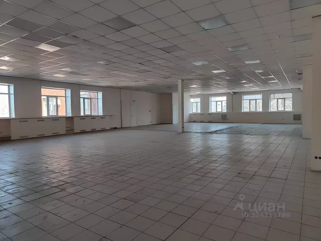 Склад в Свердловская область, Екатеринбург ул. 8 Марта, 267 (563 м) - Фото 1