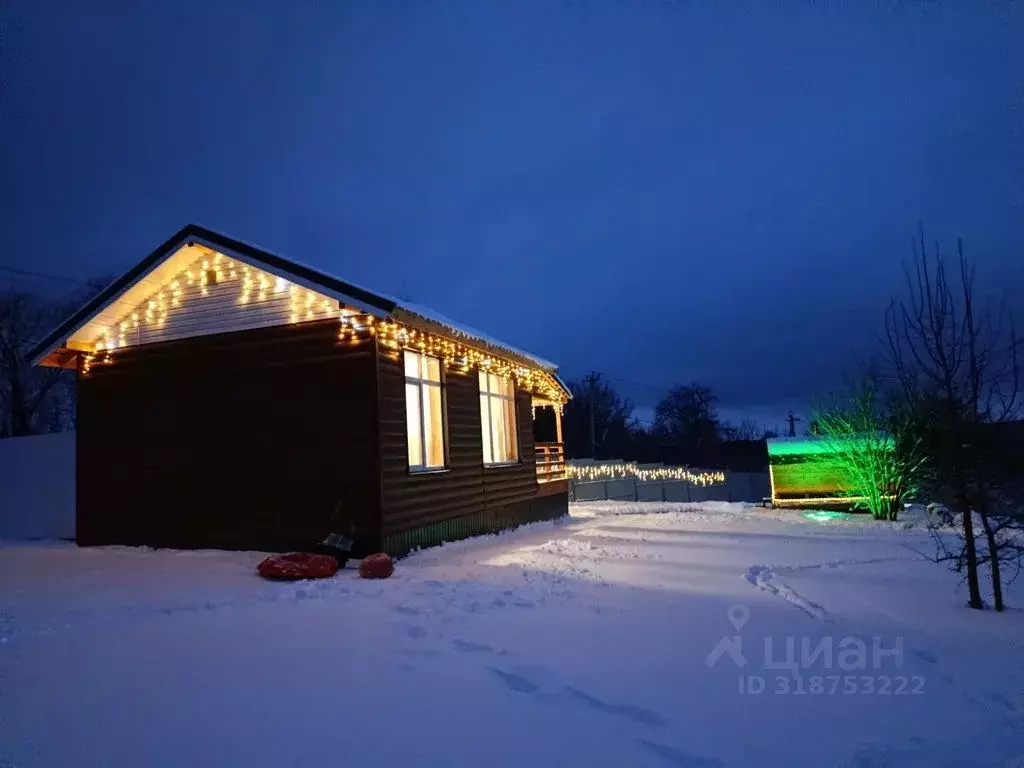 Дом в Липецкая область, Задонский район, Верхнеказаченский сельсовет, ... - Фото 1