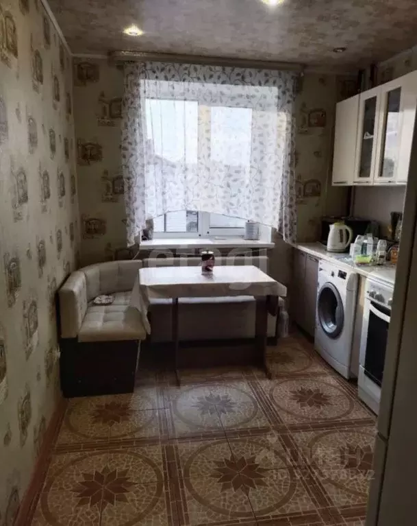 2-к кв. Брянская область, Клинцы ул. Ворошилова, 41В (58.4 м) - Фото 1