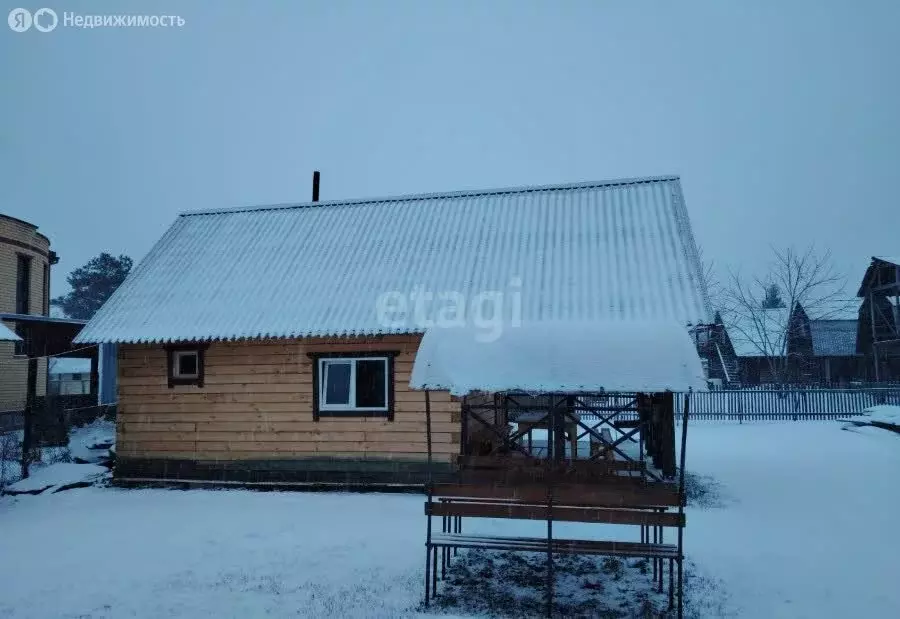 Дом в село Ая, Катунская улица (144 м) - Фото 1