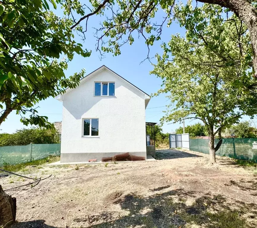 Дом в Крым, Симферопольский район, с. Трудовое ул. Зеленая (90 м) - Фото 1