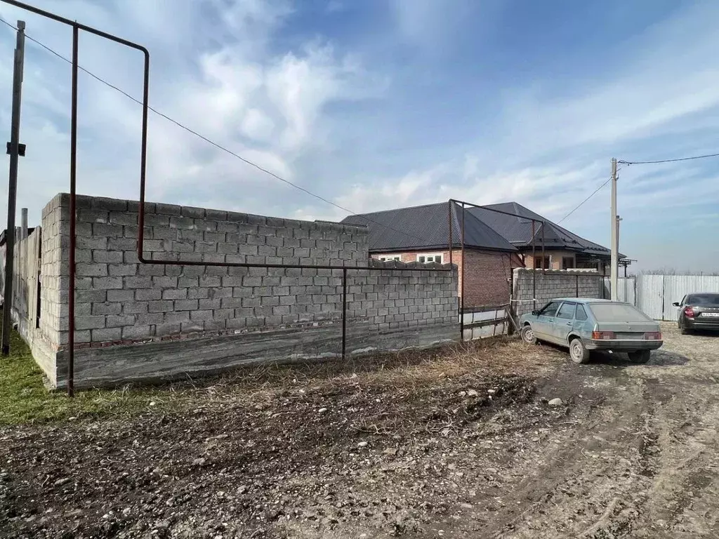 Дом в Чеченская республика, Грозный ул. Родниковая, 13 (150 м) - Фото 0