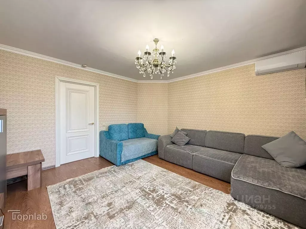 3-к кв. Кабардино-Балкария, Нальчик ул. Атажукина (67.0 м) - Фото 1