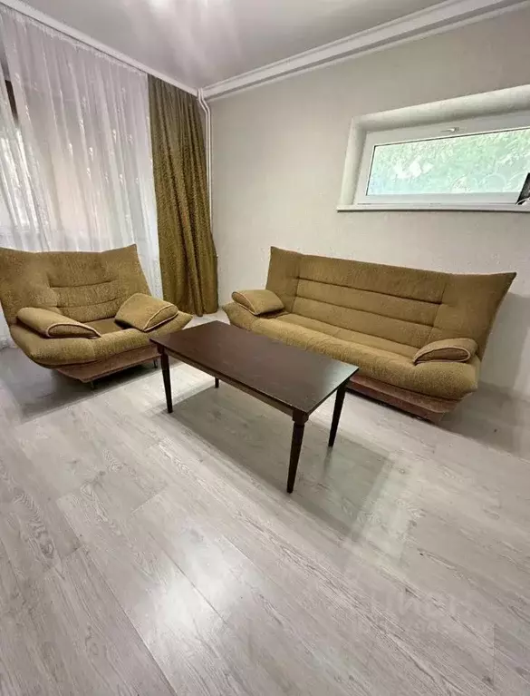 2-к кв. Краснодарский край, Сочи ул. Макаренко, 13/2 (62.0 м) - Фото 0
