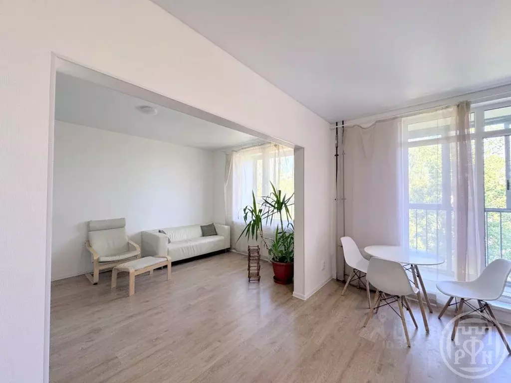 3-к кв. Санкт-Петербург пос. Молодежное, ул. Правды, 6 (88.41 м) - Фото 2