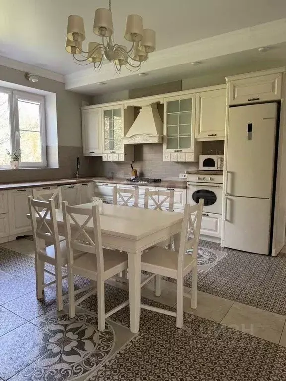 Дом в Ростовская область, Ростов-на-Дону 3-я Лучезарная ул. (170 м) - Фото 1