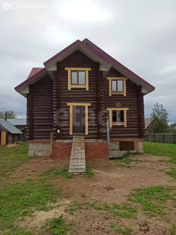 Дом в село Устье, Озёрная улица (270 м) - Фото 0