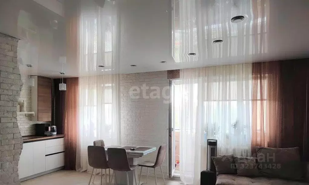 3-к кв. Томская область, Томск пос. Светлый, 8 (68.0 м) - Фото 1