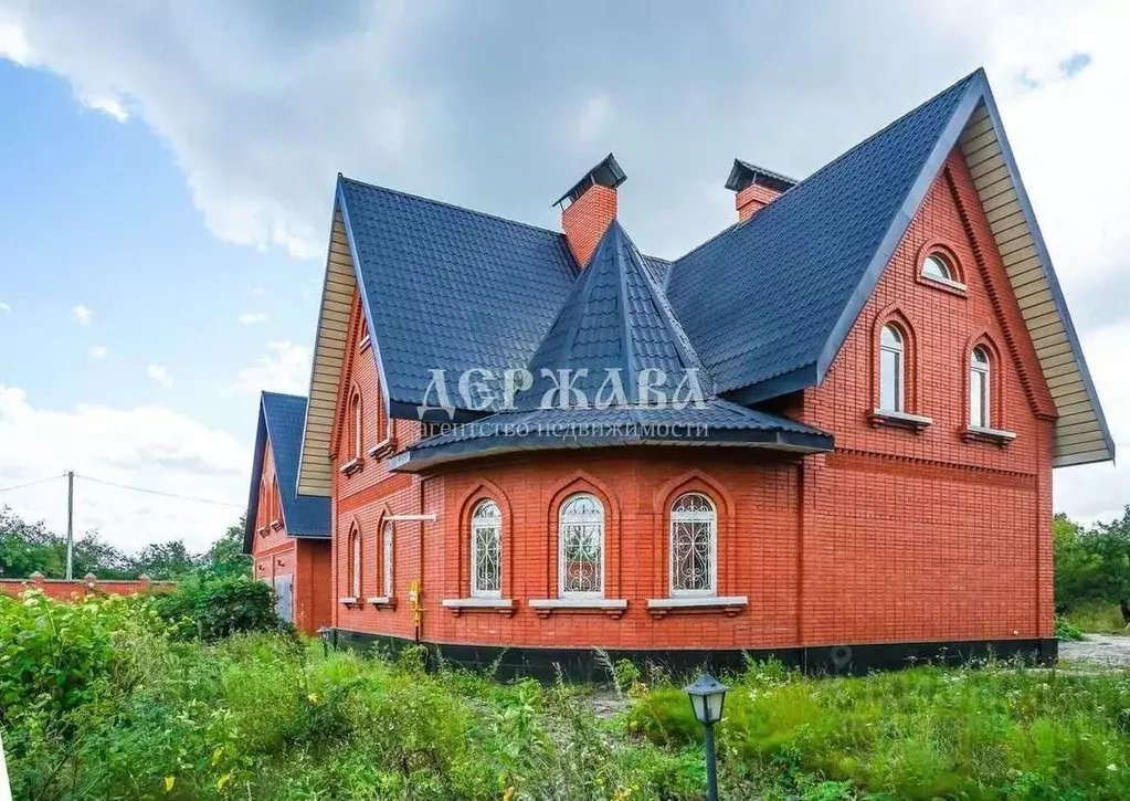 Коттедж в Белгородская область, Старооскольский городской округ, с. ... - Фото 1