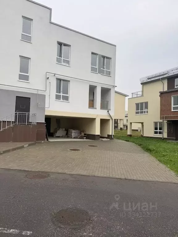 Таунхаус в Московская область, Химки городской округ, д. ... - Фото 1