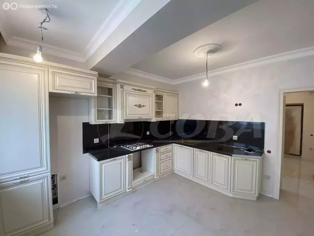 3-комнатная квартира: Каспийск, улица Амет-хан Султана, 25 (115 м) - Фото 1