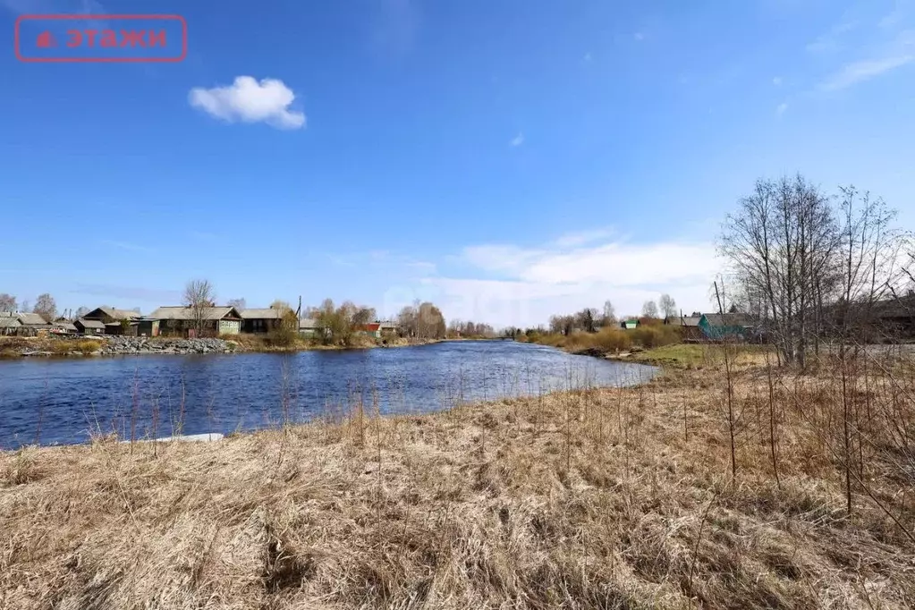 Дом в Карелия, Прионежский район, пос. Ладва Советская ул. (50 м) - Фото 1