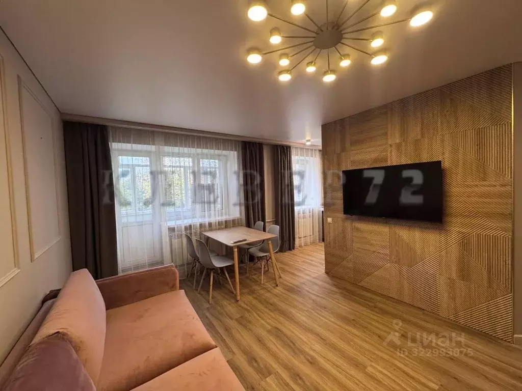 2-к кв. Тюменская область, Тюмень ул. Хохрякова, 95 (58.0 м) - Фото 1