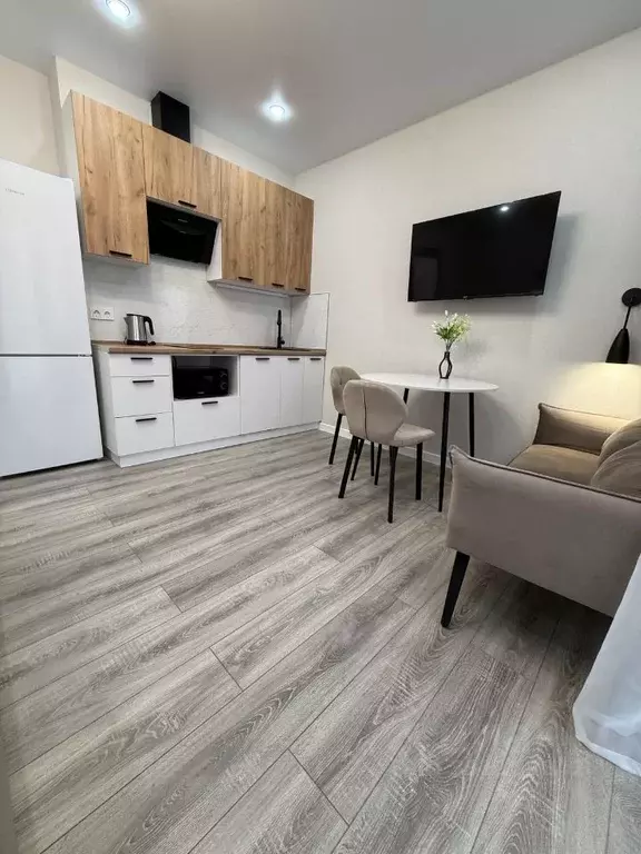 Студия Краснодарский край, Краснодар ул. Имени Мурата Ахеджака, 12к7 ... - Фото 1