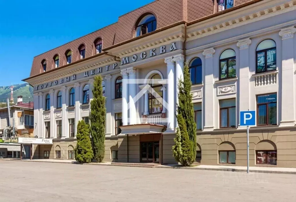 Торговая площадь в Крым, Ялта ул. Московская, 3Г (1205 м) - Фото 1