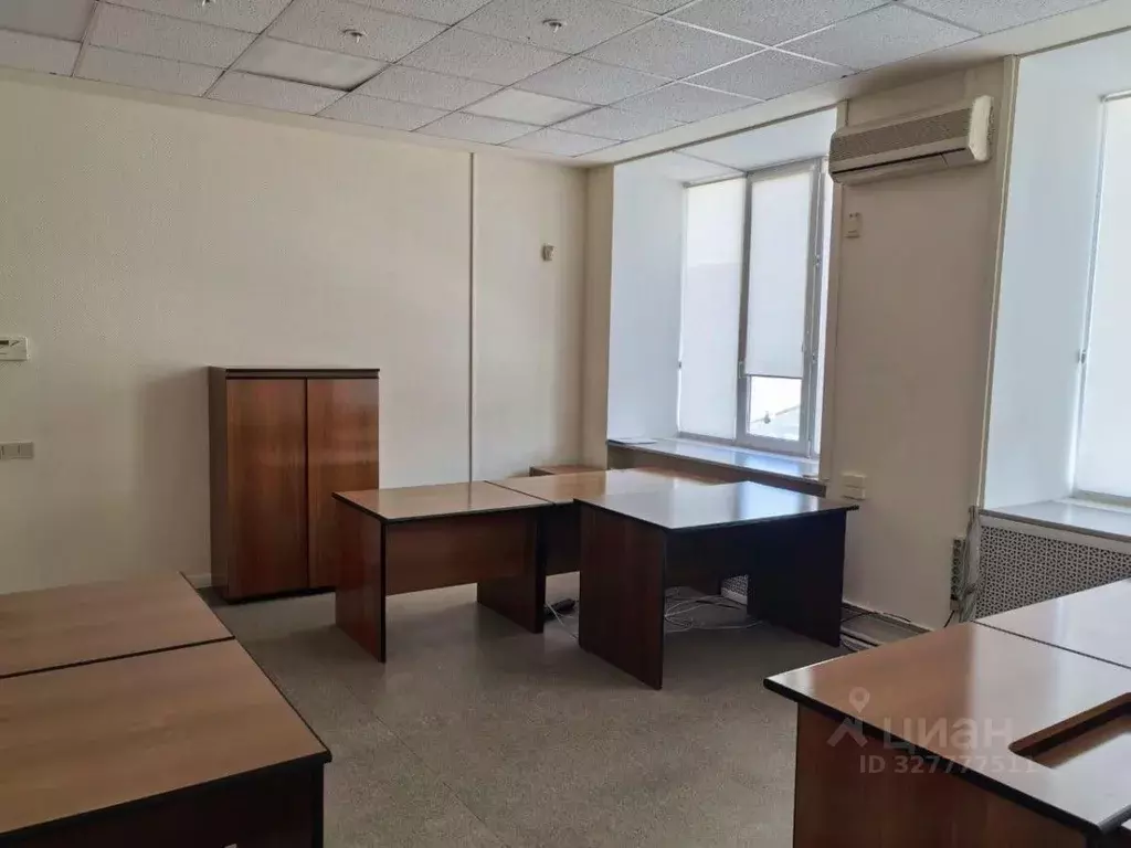 Офис в Татарстан, Набережные Челны просп. Вахитова, 4А (30 м) - Фото 1